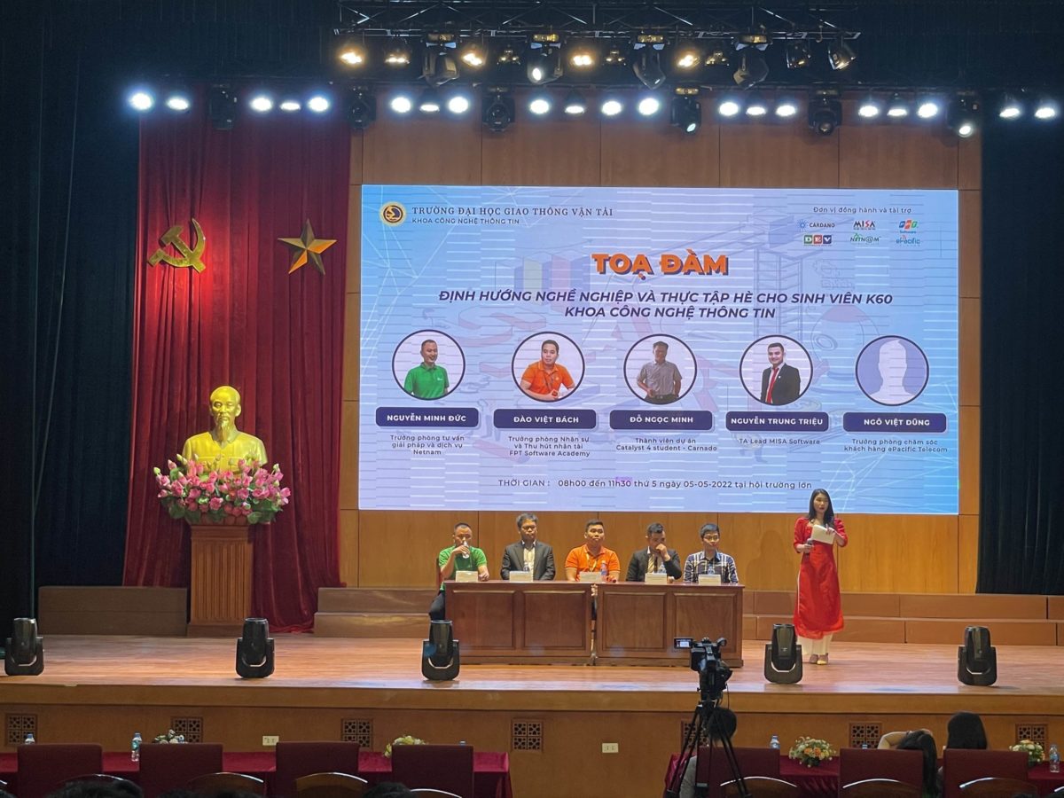 Toạ đàm sinh viên CNTT K60